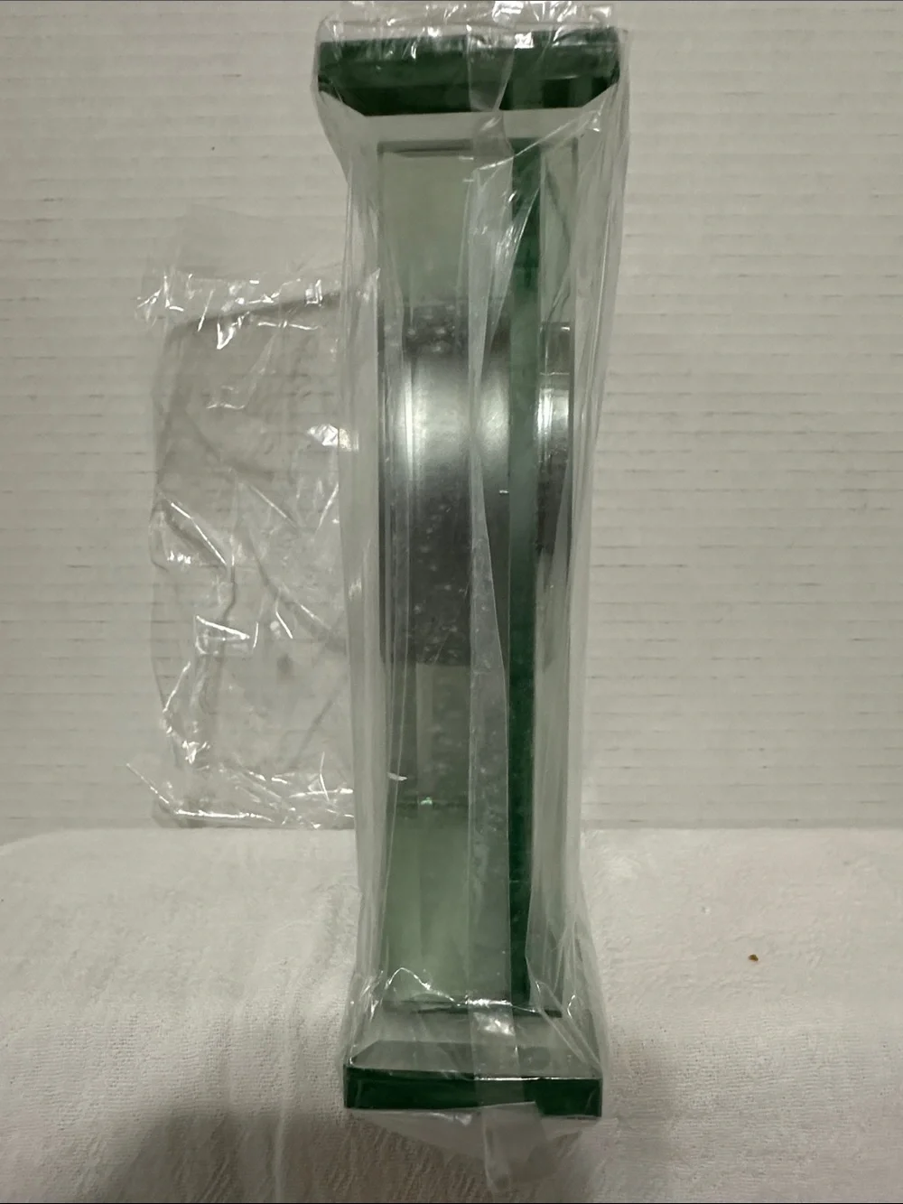 Howard Miller Sage Glass Mantel Clock New